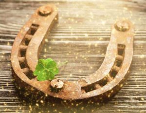 Hufeisen Glücksbringer Hufeisen Glücksbringer - spirituelle Weiterentwicklung